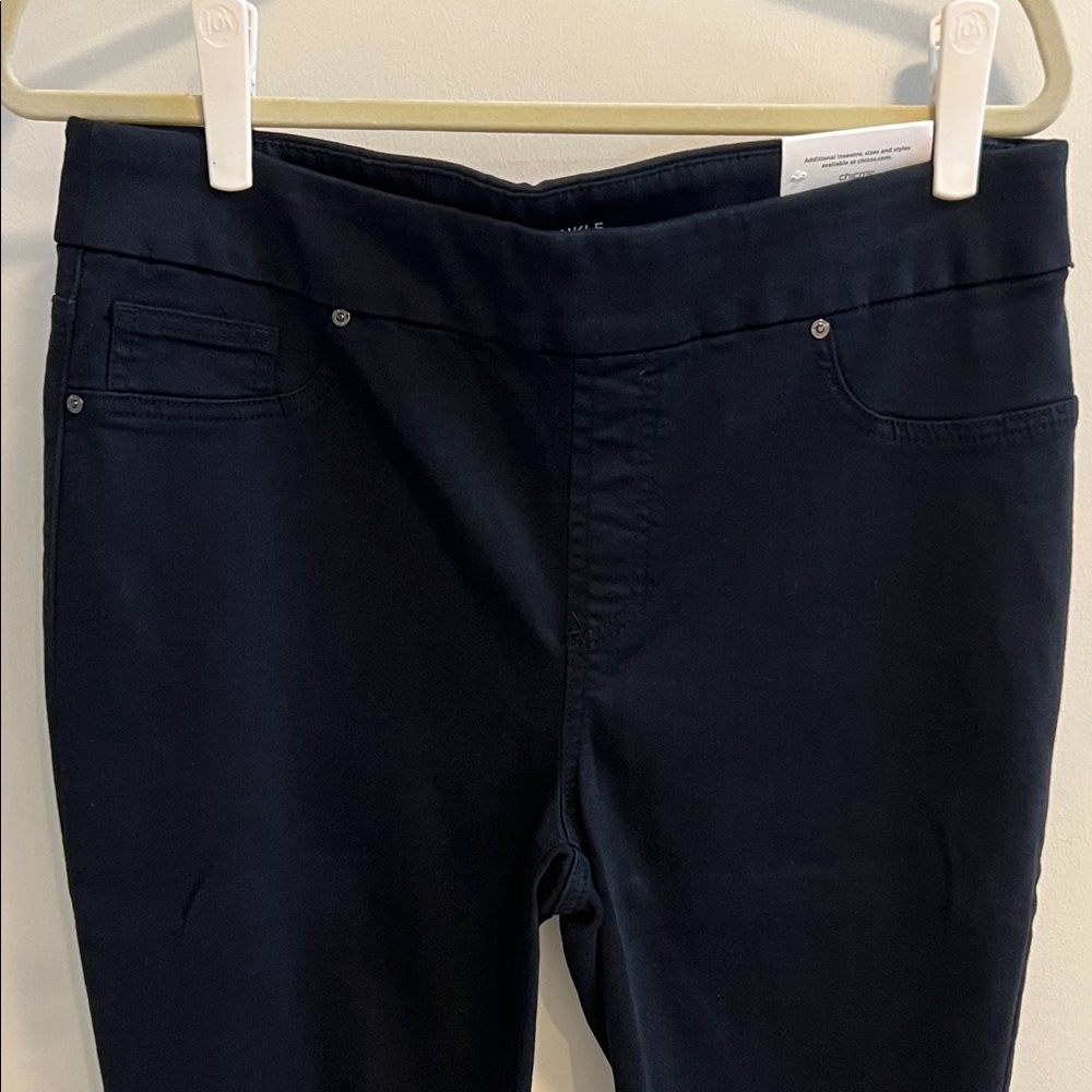 Chico's Black Jegging Ankle Jeans with Studded & Frayed Tulip Hem Sz 1.5 10 New - Picture 2 of 10